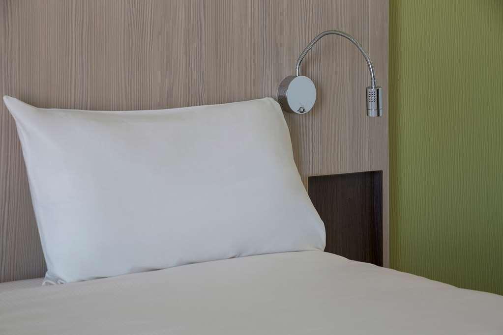 The Originals Access, Hotel Cholet Gare Zimmer foto
